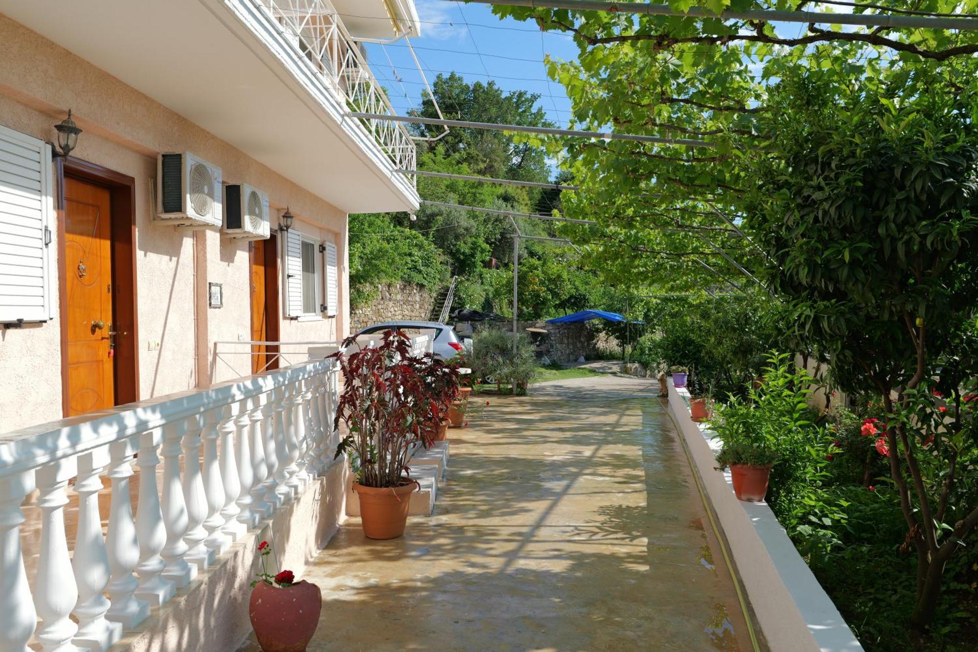 Vila Arturi Borsh Exterior foto