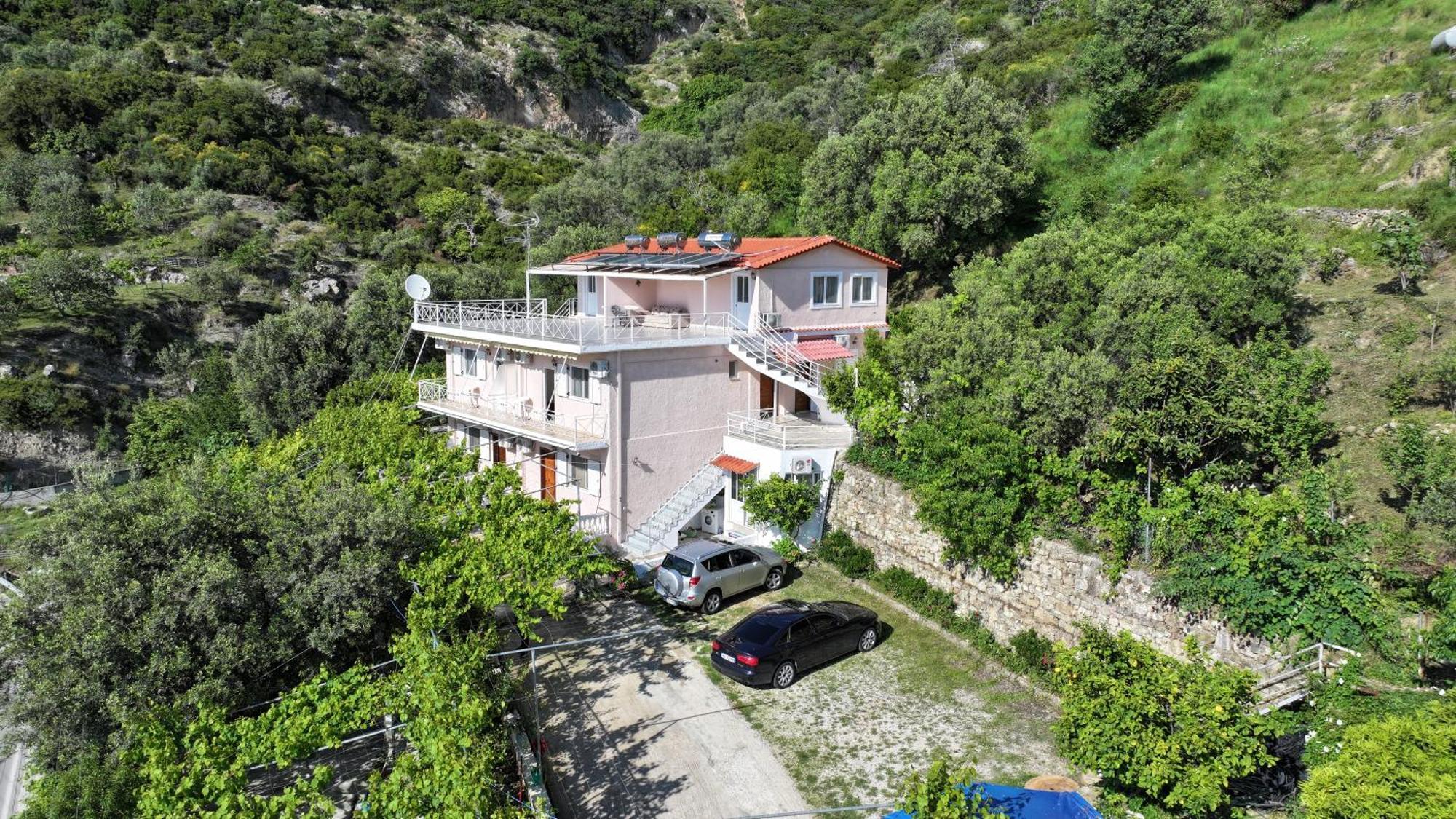 Vila Arturi Borsh Exterior foto